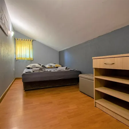 Hudovernik Baška Voda