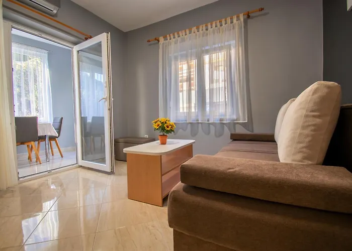 Appartement Hudovernik *